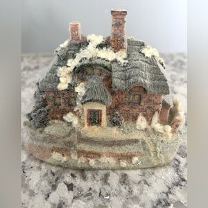 K's Collection Vintage Christmas House Figurine